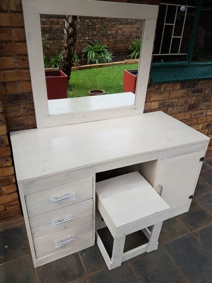 Collection Of Nicely Made Pallet Dressing Table Ideas - Sensod